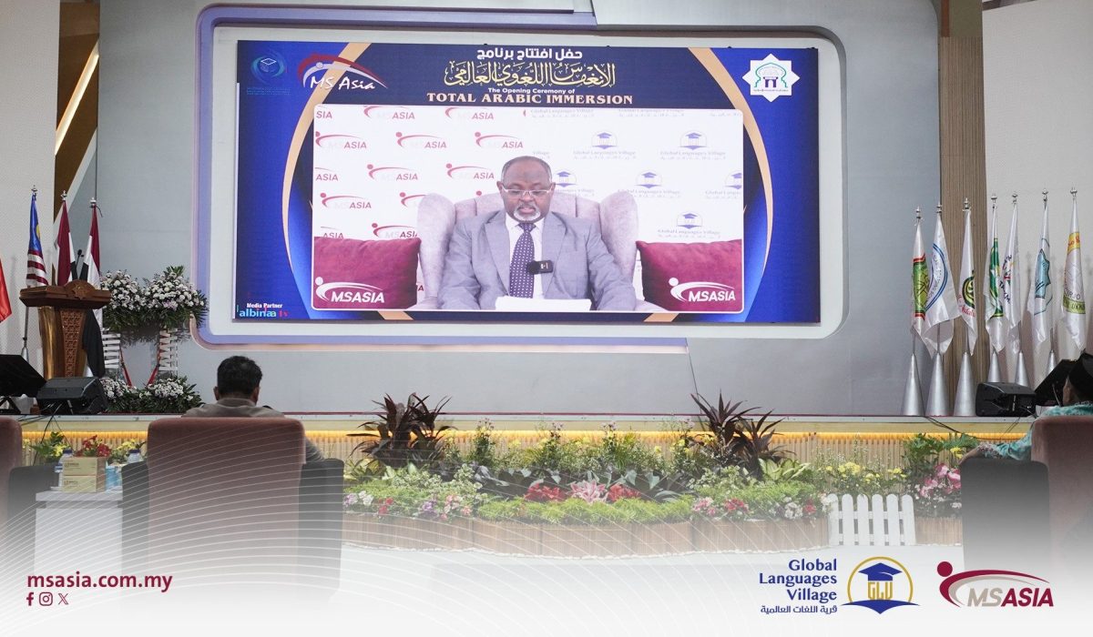 The project will benefit 90 students from Indonesia, Malaysia, and Cambodia through direct language immersion programs. In addition, 100 teachers from more than 20 educational institutions will undergo specialized training courses focused on teaching Arabic as a foreign language. The project will benefit 90 students from Indonesia, Malaysia, and Cambodia through direct language immersion programs. In addition, 100 teachers from more than 20 educational institutions will undergo specialized training courses focused on teaching Arabic as a foreign language.