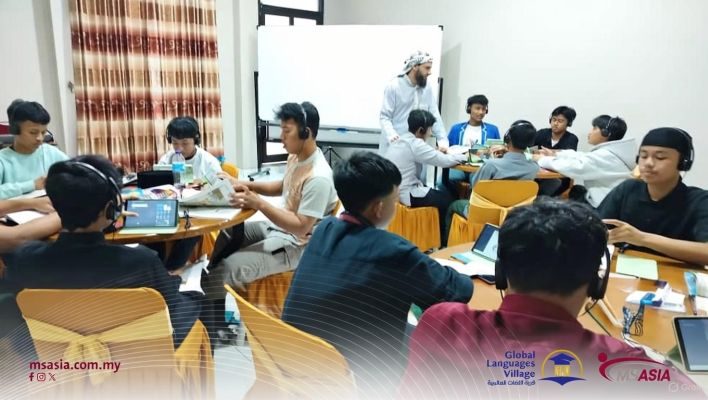 ثلاث قوافل لتعليم اللغة العربية خلال شهر واحد.. سابقة نوعية لقرية اللغات العالمية